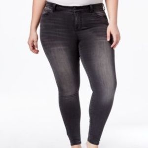 CELEBRITY PINK - MID RISE ANKLE SKINNY JEAN - WASHED GREY/BLACK - 18W
